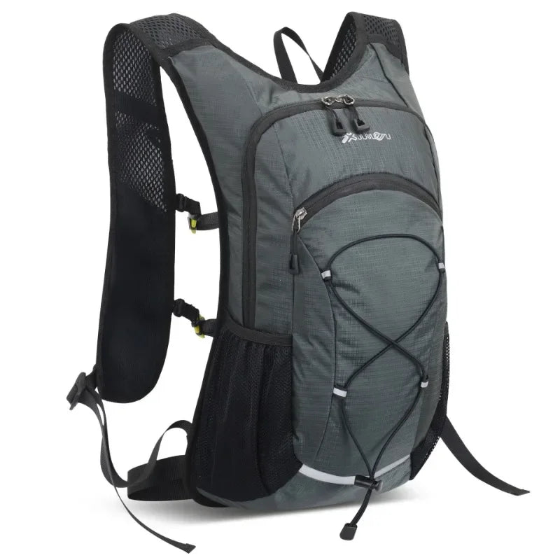 Hiking Rucksack mit Trinksystem-Fach – Leichter Outdoor & Fahrrad Rucksack aus Nylon – 26 × 18 × 48 cm