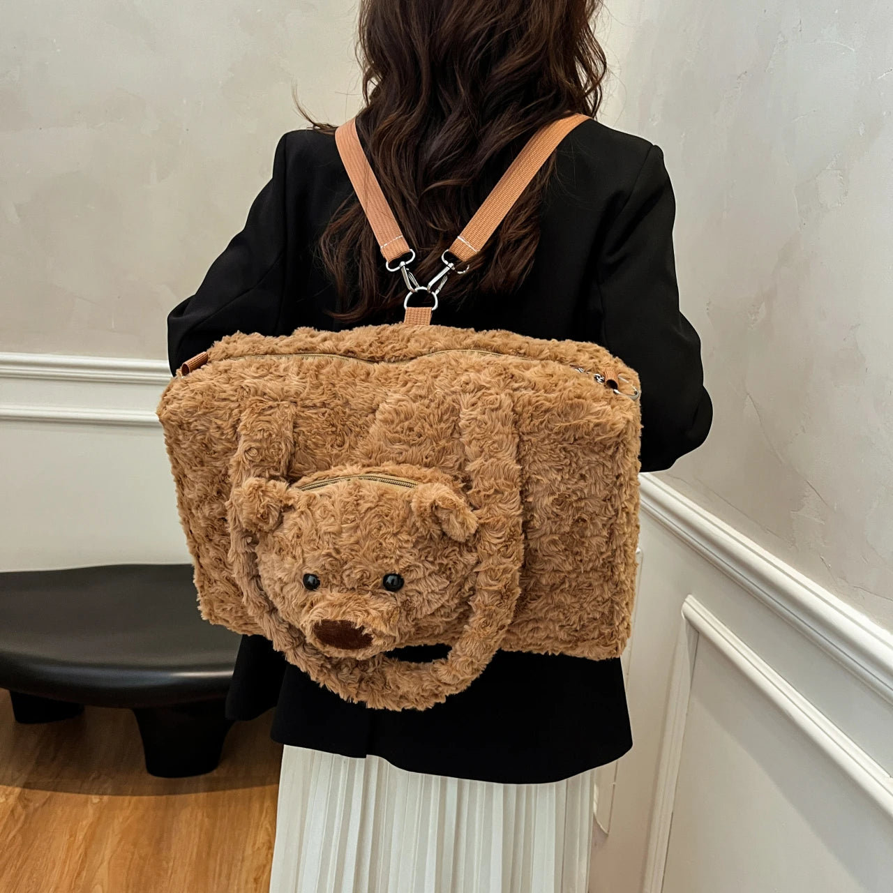 Plüsch Rucksack mit Teddybär – Süßer Damen & Mädchen Backpack aus Velours – Koreanischer Casual Trend